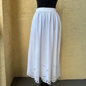 Lee David White Rayon Midi Skirt Sz S Floral Embroidered Hem Eyelet Vtg